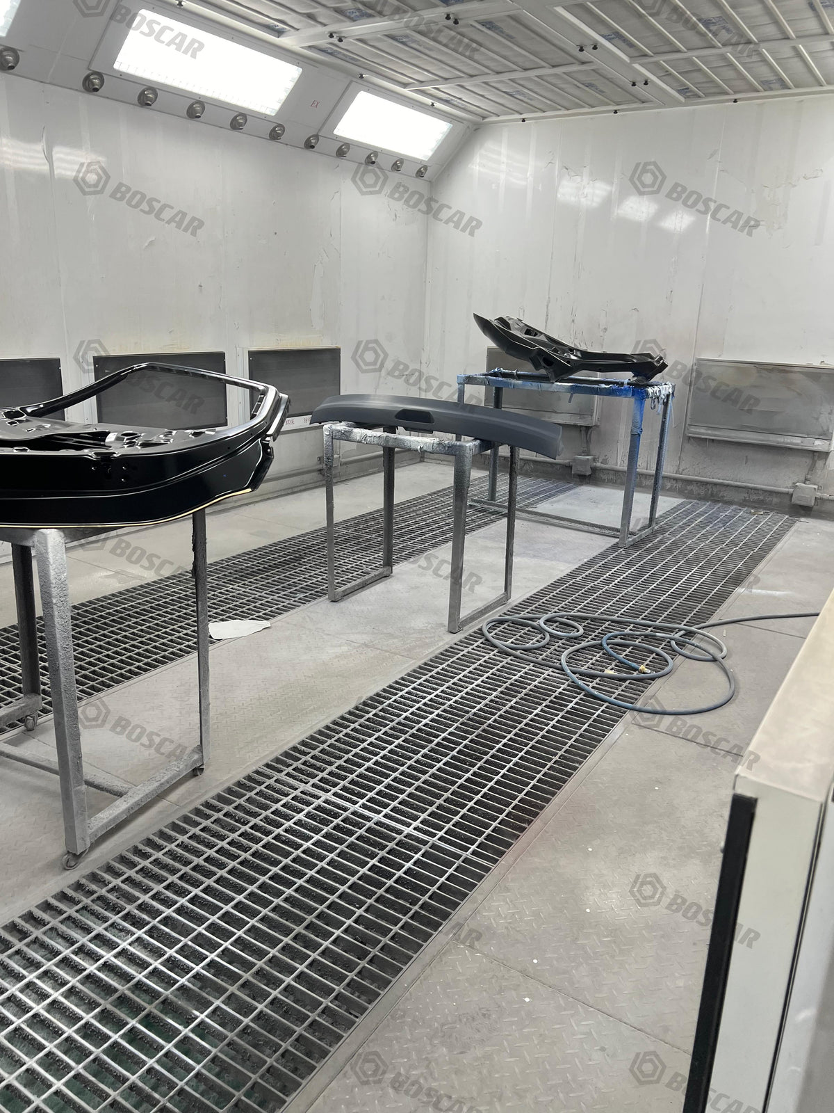 Luxury 9m Spray Booth external ramp Car Paint Booth with Electric/Diesel Heating
