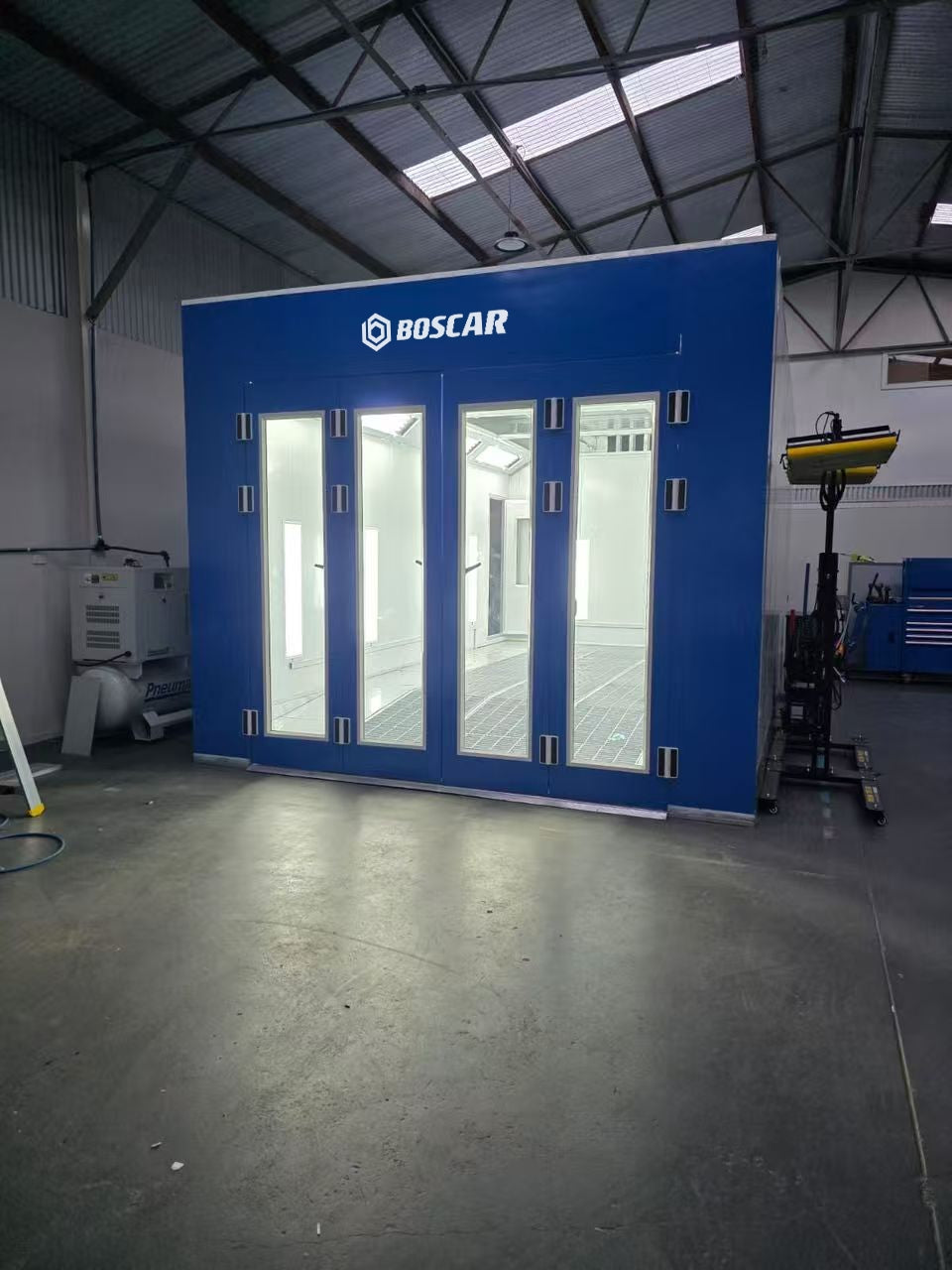 Luxury Pit-Type Car Spray Painting Booth with Electric/Diesel Heating