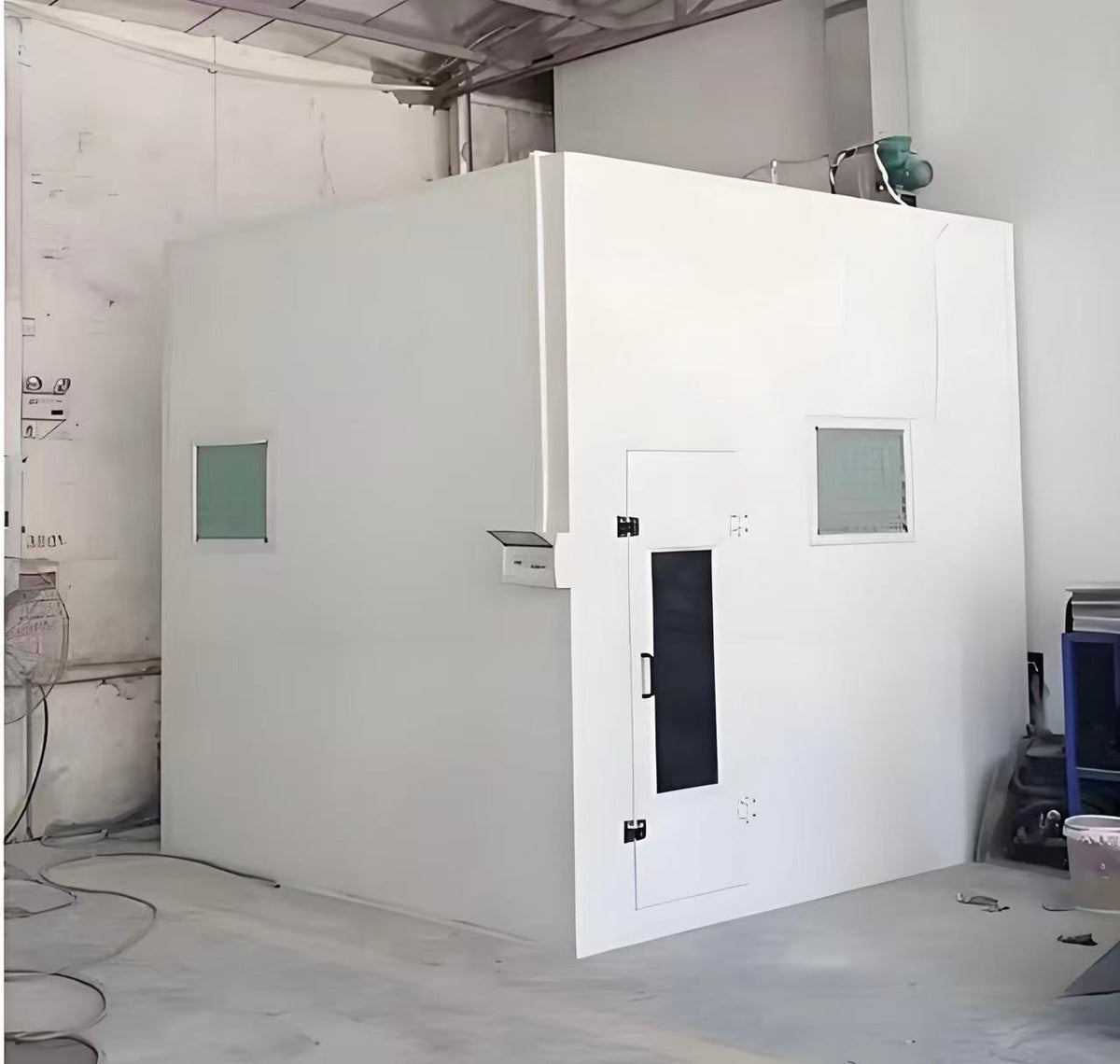 Car Paint Mixing Room Machine 220V/380V/415V for Car Painting & Drying Vehicle Spray Booth